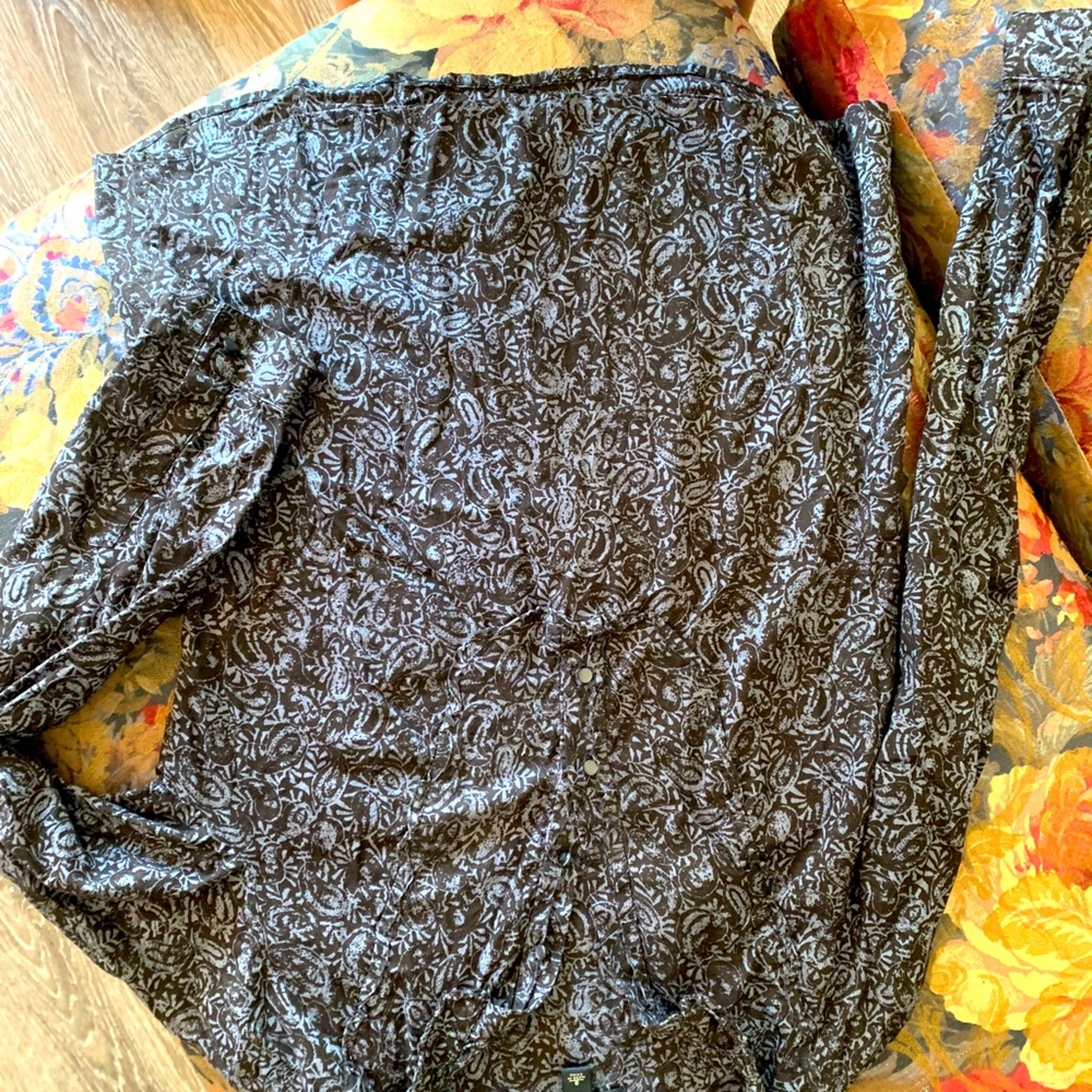 Cute business casual blouse